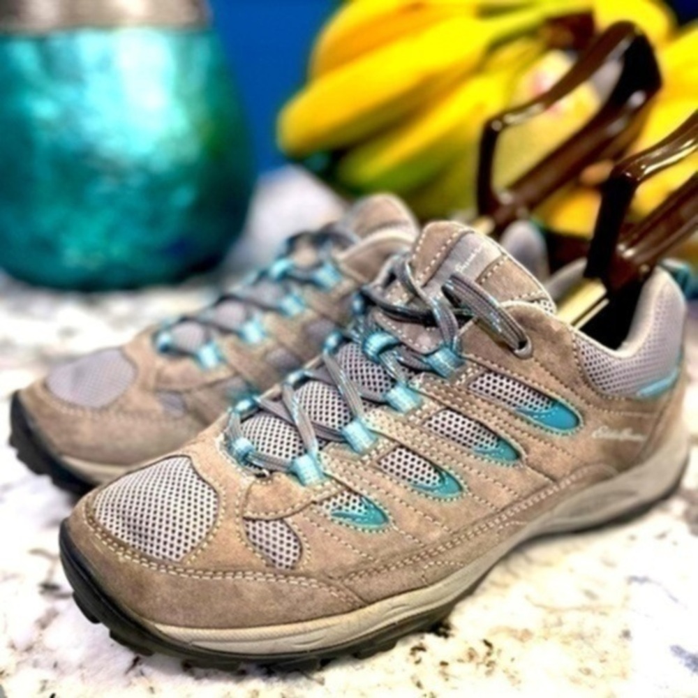 Eddie Bauer Hiking Shoes woman’s size 9